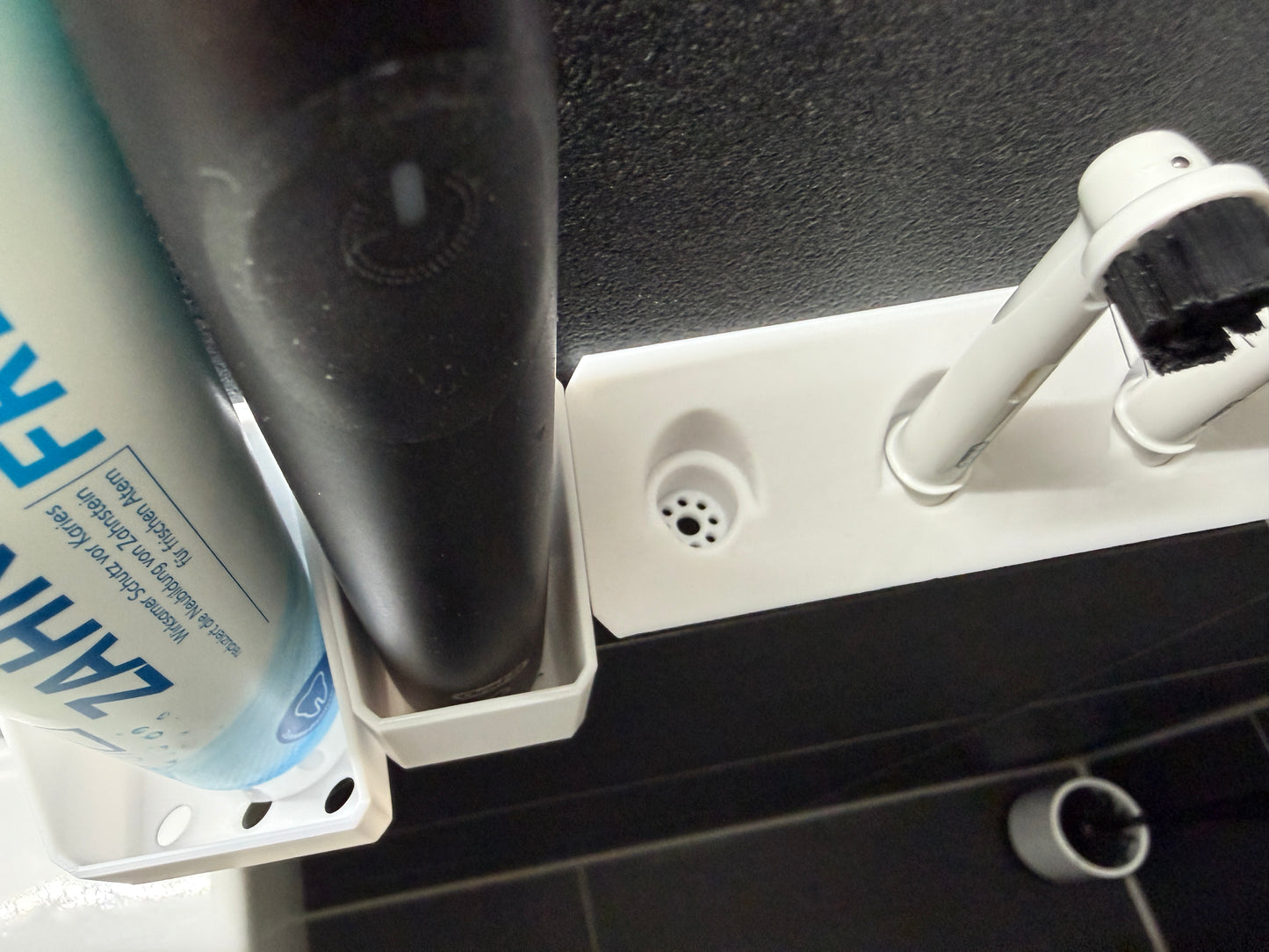 BrushDock Family Set L – Großes Familien-Set für 4 Personen (ohne Bohren)