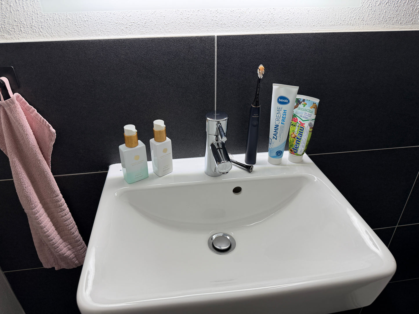 BrushDock Family Set S – Familien-Set für 3 Personen (ohne Bohren)